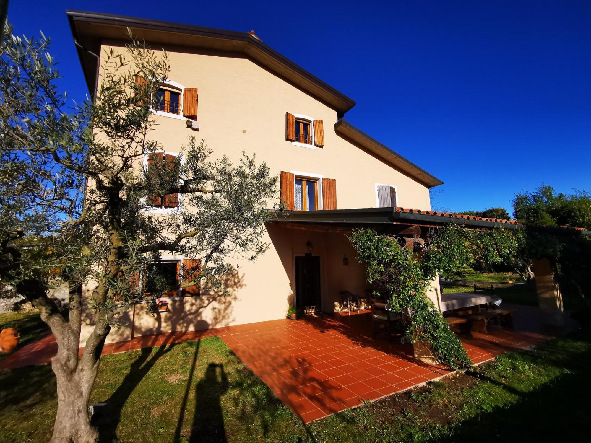 Casa Ghirlanda Con Piscina E Campo Da Tennis Lazise Exterior foto